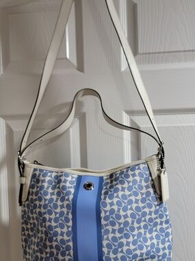 Coach Chelsea Heritage Striped Hobo Shoulder/crossbody Bag- Excellent Condition